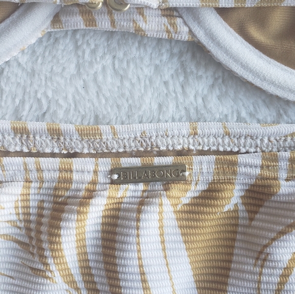 Billabong high waisted bikini - Picture 3 of 3